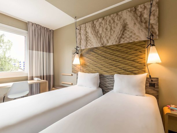Imagen de la habitación del Hotel Ibis Geneve Aeroport. Foto 8