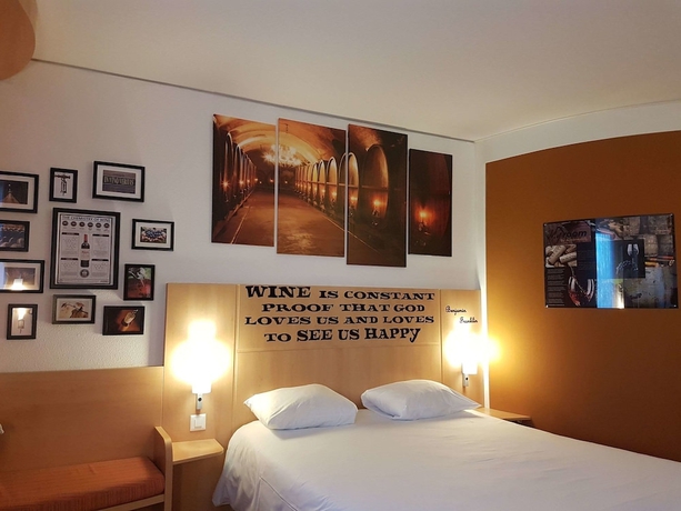 Imagen de la habitación del Hotel Ibis Geneve Petit Lancy. Foto 13