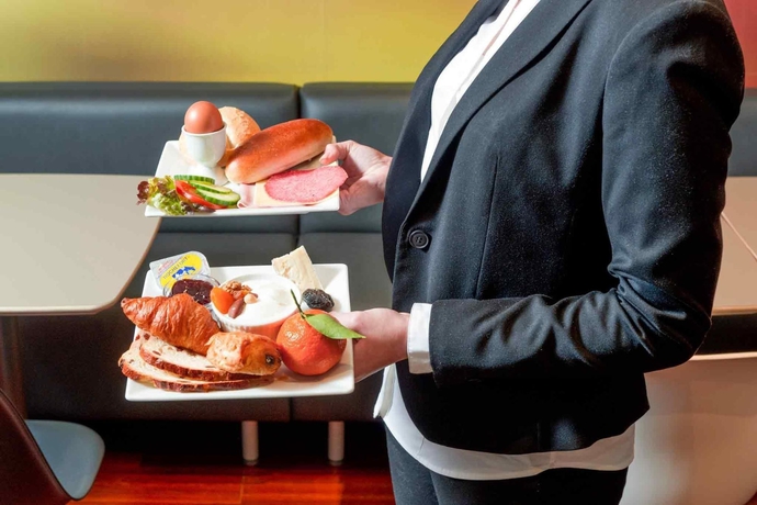 Imagen del bar/restaurante del Hotel Ibis Gent Centrum Opera. Foto 5