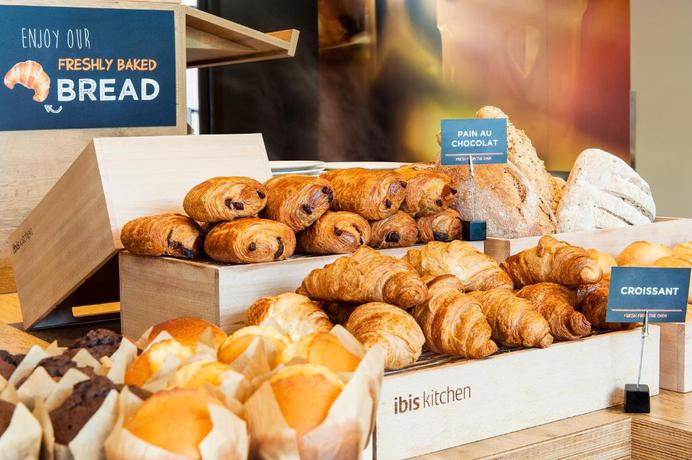 Imagen del bar/restaurante del Hotel Ibis Gent Centrum St-baafs Kathedraal. Foto 4