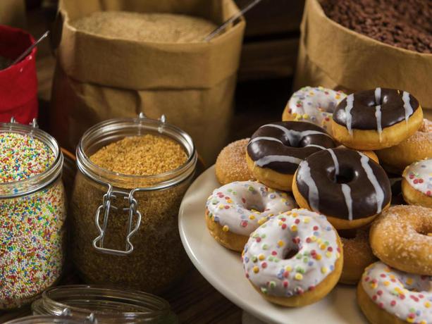 Imagen del bar/restaurante del Hotel Ibis Gent Centrum St-baafs Kathedraal. Foto 7