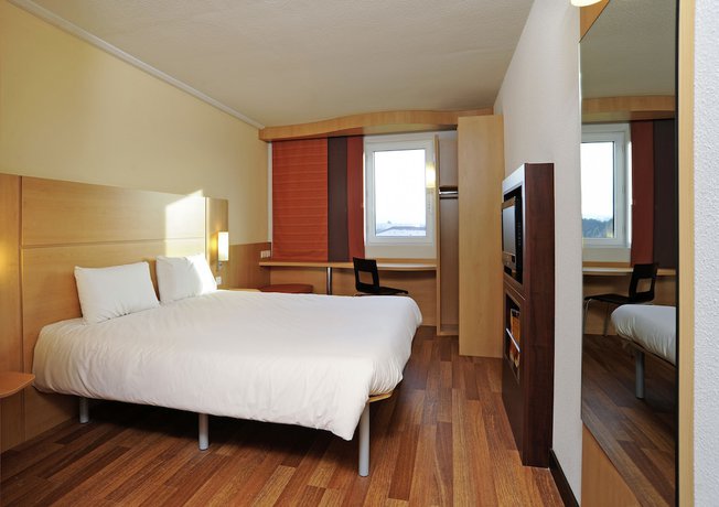 Imagen de la habitación del Hotel Ibis Gloucester. Foto 12