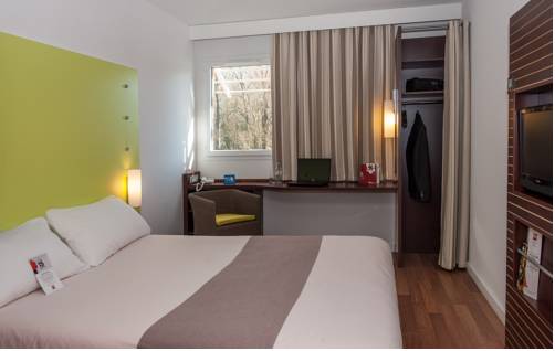 Imagen de la habitación del Hotel Ibis Golfe De Saint Tropez. Foto 5