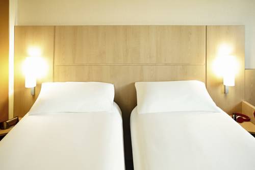 Imagen de la habitación del Hotel Ibis Golfe De Saint Tropez. Foto 10