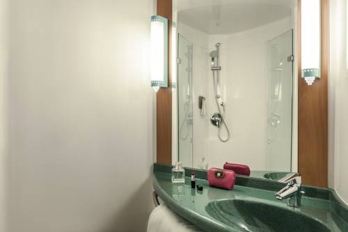 Imagen de la habitación del Hotel Ibis Granville Port De Plaisance. Foto 3