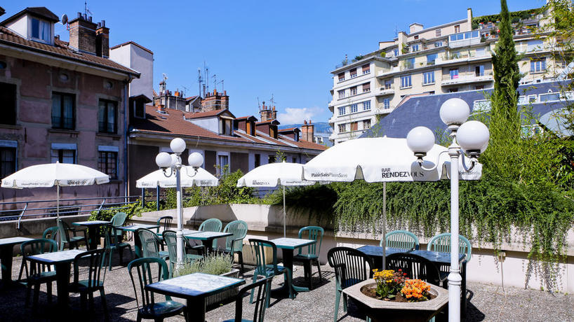 Imagen de los exteriores del Hotel Ibis Grenoble Centre Bastille. Foto 7