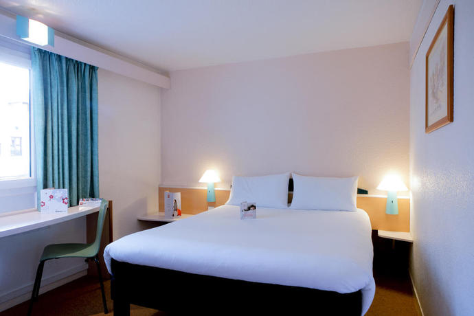 Imagen de la habitación del Hotel Ibis Grenoble Centre Bastille. Foto 4
