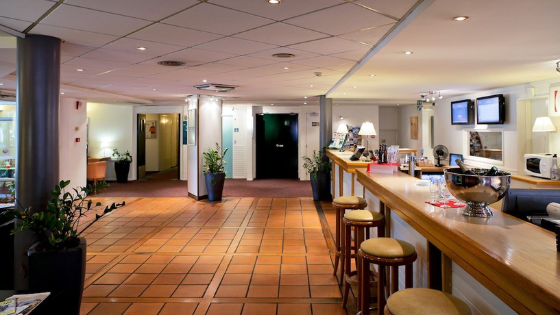 Imagen de los interiores del Hotel Ibis Grenoble Université. Foto 19