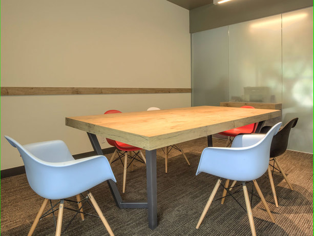 Imagen de los interiores del Hotel Ibis Guadalajara Expo. Foto 13