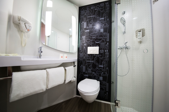 Imagen de la habitación del Hotel Ibis Guangzhou Yuexiu Park. Foto 14