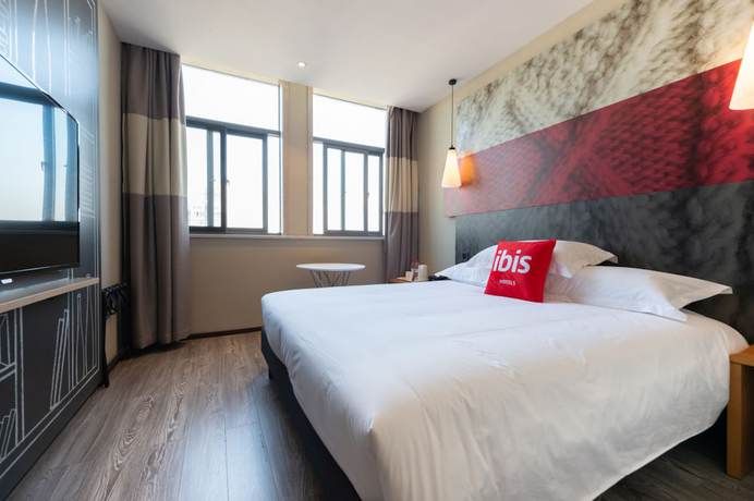 Imagen de los interiores del Hotel Ibis Guanyun Kowloon Port Water Street. Foto 19