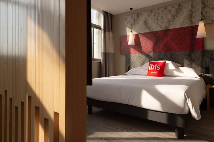 Imagen de la habitación del Hotel Ibis Guanyun Kowloon Port Water Street. Foto 17