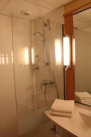 Imagen de la habitación del Hotel Ibis Guingamp. Foto 6