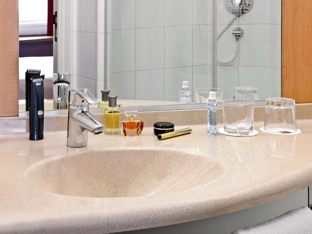 Imagen de la habitación del Hotel Ibis Gyor. Foto 14