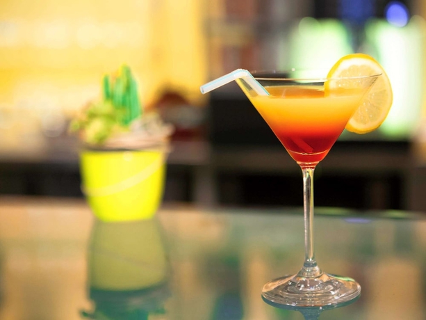 Imagen del bar/restaurante del Hotel Ibis Gyor. Foto 10