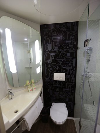 Imagen de la habitación del Hotel Ibis Haikou Injoy Plaza. Foto 9