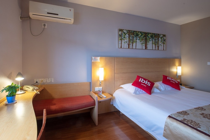Imagen de la habitación del Hotel Ibis Hangzhou Huanglong Sports Center. Foto 4
