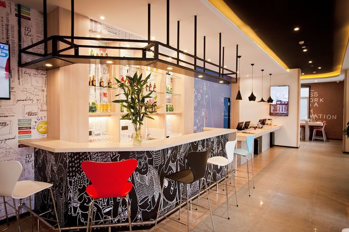 Imagen de los interiores del Hotel Ibis Harbin Hongqi Street. Foto 13