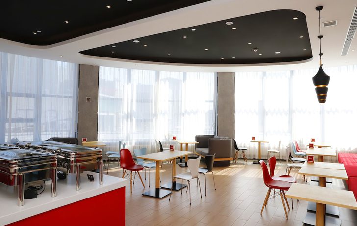 Imagen del bar/restaurante del Hotel Ibis Harbin West Railway Station Wanda plaza hotel. Foto 1