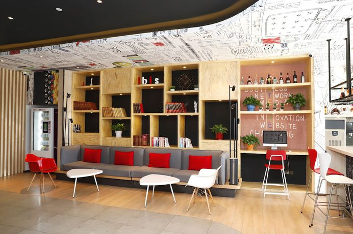 Imagen de los interiores del Hotel Ibis Harbin West Railway Station Wanda plaza hotel. Foto 19