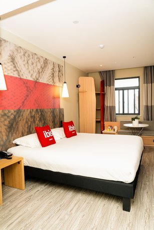 Imagen de la habitación del Hotel Ibis Hefei Pedestrian Street. Foto 14