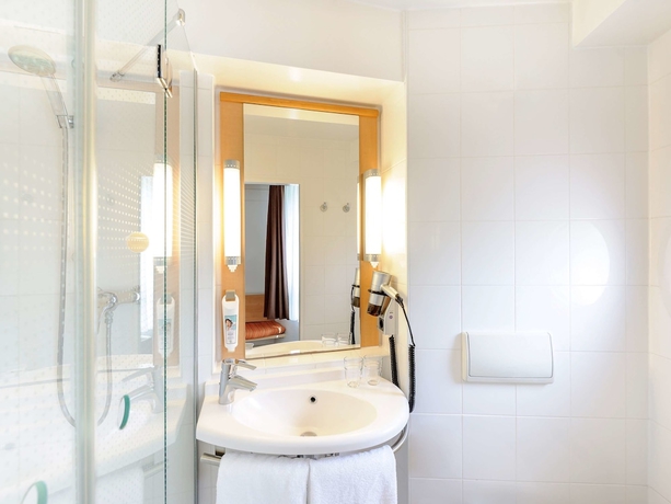 Imagen de la habitación del Hotel Ibis Heidelberg Hauptbahnhof. Foto 9