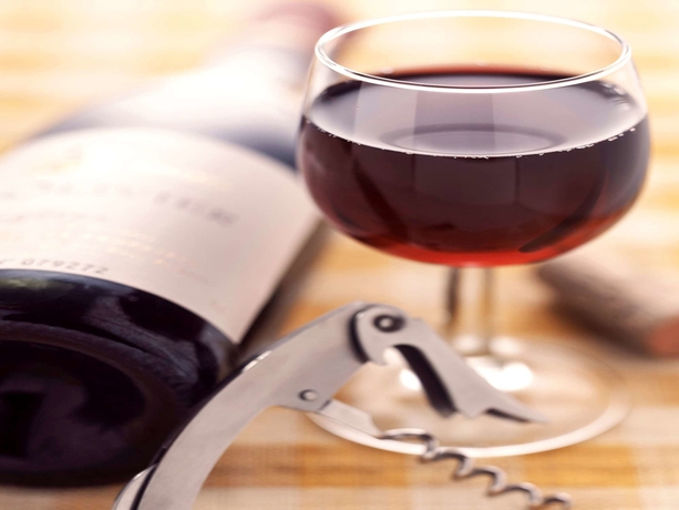 Imagen del bar/restaurante del Hotel Ibis Honfleur. Foto 11