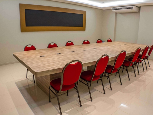 Imagen de los interiores del Hotel Ibis Imperatriz. Foto 17