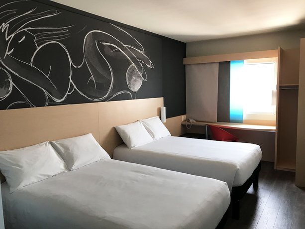 Imagen de la habitación del Hotel Ibis Irapuato. Foto 11