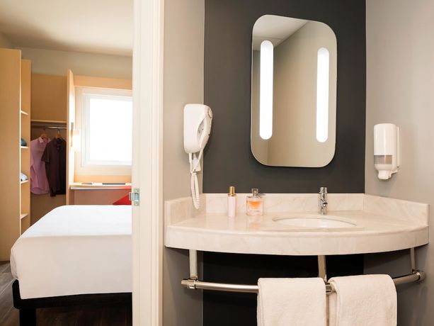 Imagen de la habitación del Hotel Ibis Irapuato. Foto 15