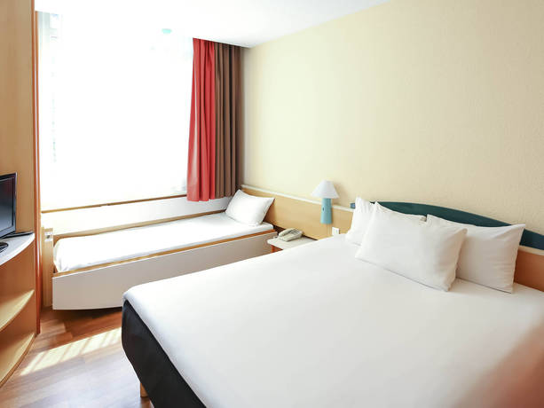 Imagen general del Hotel Ibis Irun. Foto 10