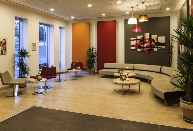 Imagen de los interiores del Hotel Ibis Istanbul Esenyurt. Foto 14