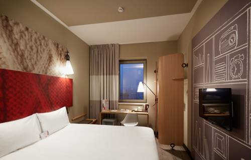 Imagen de la habitación del Hotel Ibis Istanbul West. Foto 3