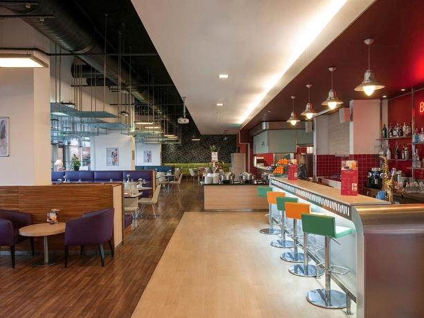 Imagen del bar/restaurante del Hotel Ibis Istanbul Zeytinburnu. Foto 10