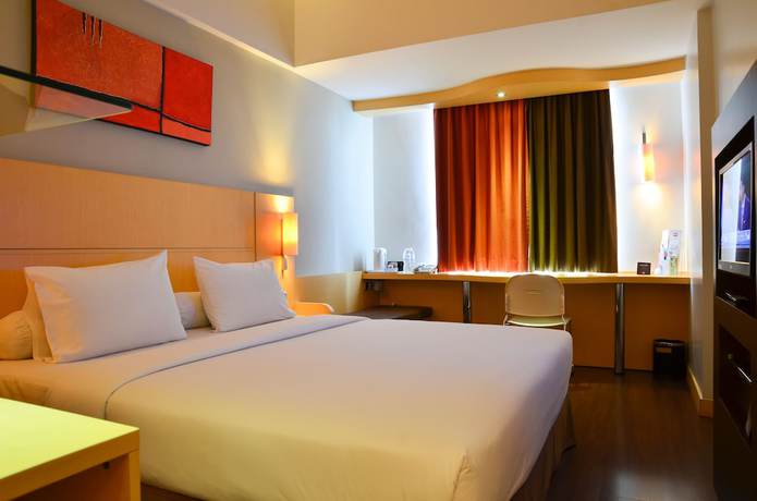 Imagen de la habitación del Hotel Ibis Jakarta Arcadia. Foto 4
