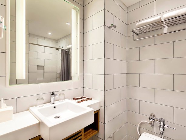 Imagen de la habitación del Hotel Ibis Jakarta Arcadia. Foto 7