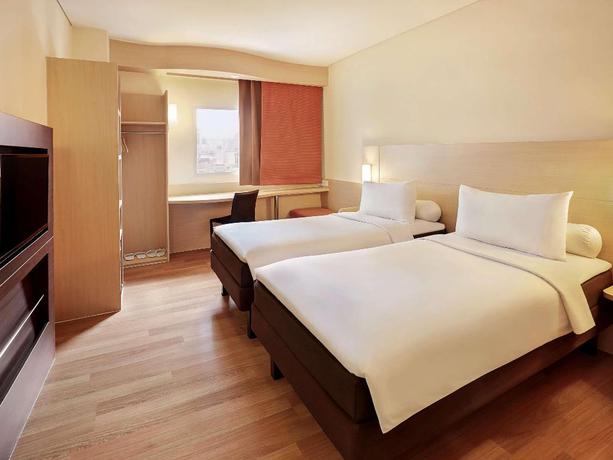 Imagen de la habitación del Hotel Ibis Jakarta Harmoni. Foto 10