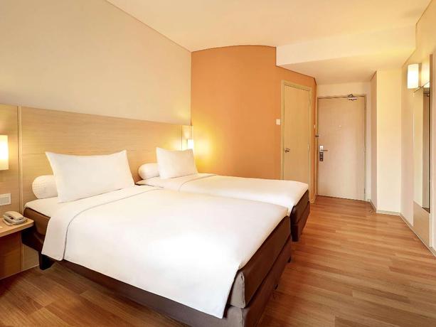 Imagen de la habitación del Hotel Ibis Jakarta Harmoni. Foto 16