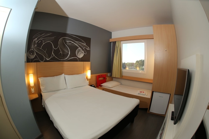 Imagen de la habitación del Hotel Ibis Jatai. Foto 13
