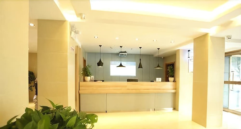 Imagen general del Hotel Ibis Jinzhou Yunfei Street. Foto 2
