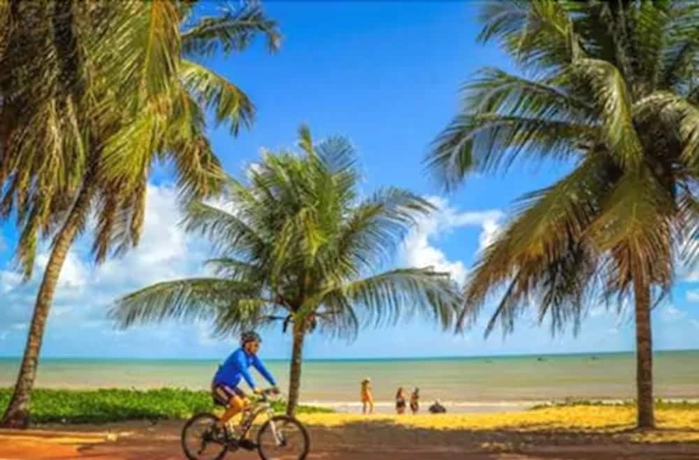 Imagen de los exteriores del Hotel Ibis Joao Pessoa. Foto 14