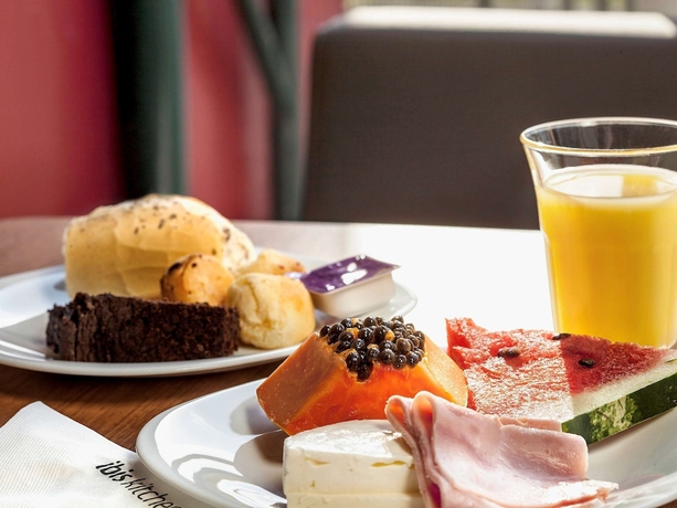 Imagen del bar/restaurante del Hotel Ibis Juiz De Fora. Foto 8