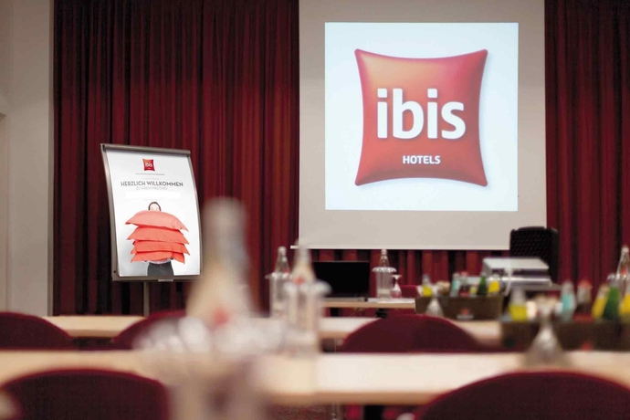 Imagen de los interiores del Hotel Ibis Karlsruhe Hauptbahnhof. Foto 15