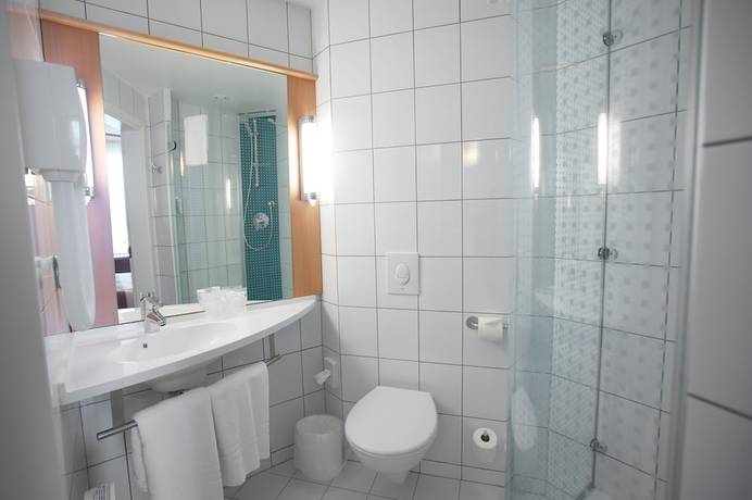 Imagen de la habitación del Hotel Ibis Kaunas Centre. Foto 18