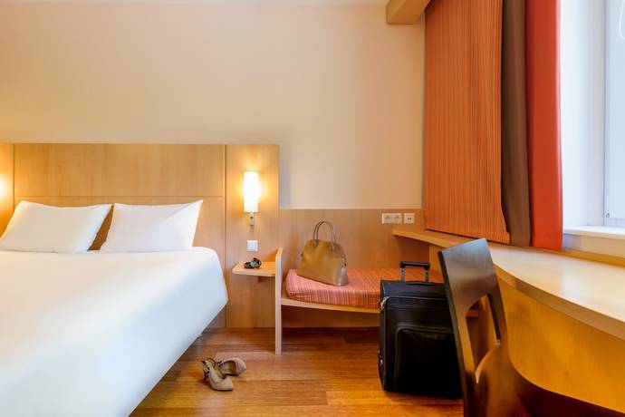 Imagen de la habitación del Hotel Ibis Konstanz. Foto 9