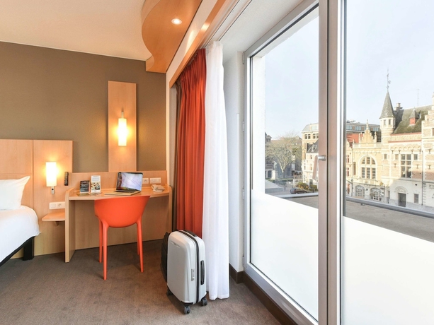 Imagen de la habitación del Hotel Ibis Kortrijk Centrum. Foto 13