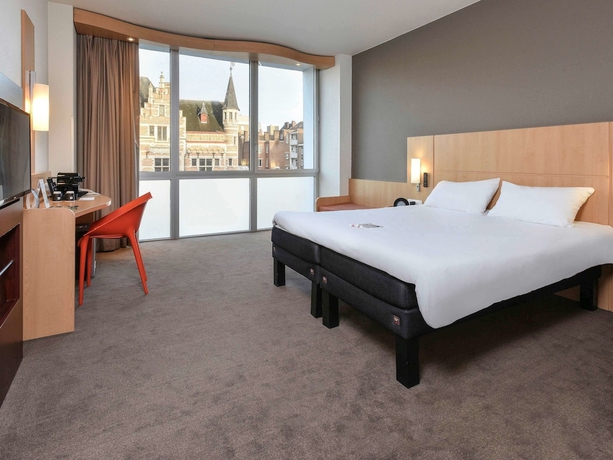 Imagen de la habitación del Hotel Ibis Kortrijk Centrum. Foto 14