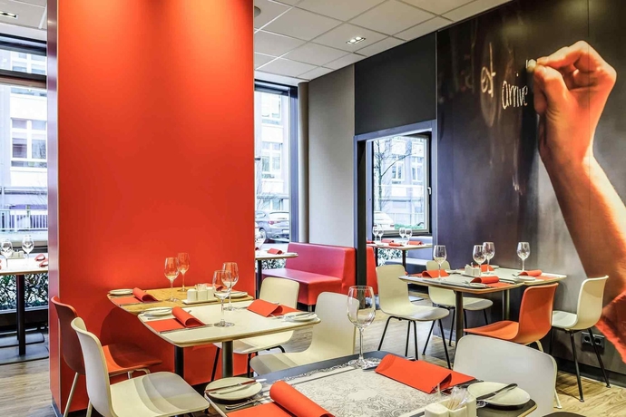 Imagen del bar/restaurante del Hotel Ibis Köln Airport. Foto 5