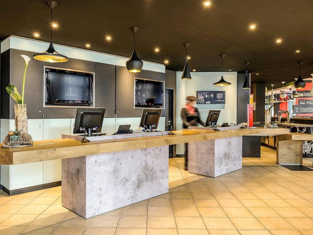 Imagen de los interiores del Hotel Ibis Köln Messe. Foto 20