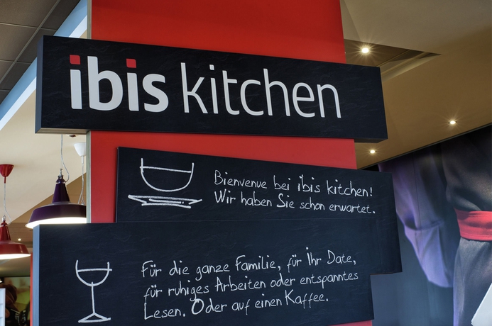 Imagen del bar/restaurante del Hotel Ibis Krakow Centrum. Foto 5